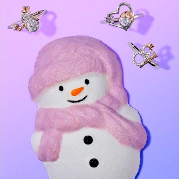 Charmed Aroma Snowman Bath Bombs - Picture 1 of 1